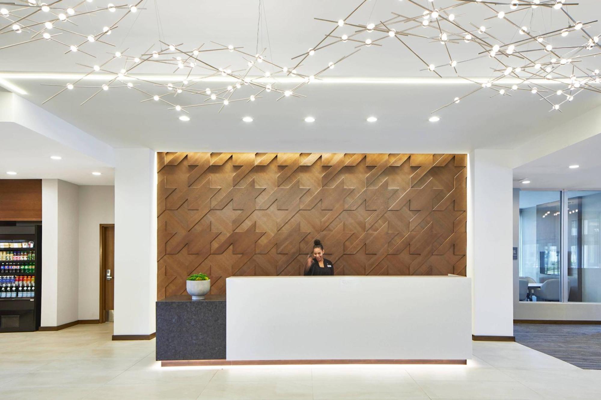 Ac Hotel By Marriott Tuscaloosa Downtown Екстериор снимка